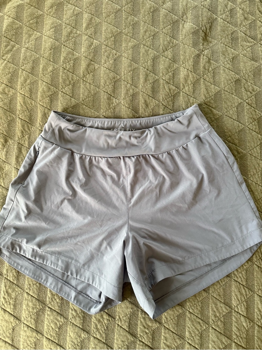 Free Fly Breeze short sz L (5in inseam) storm grey